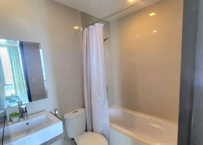 Mactan Newtown 8newtown Boulevard Rm9 아파트호텔